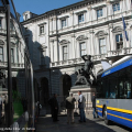I nuovi bus Stop & Start in piazza Palazzo di Città