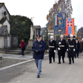 Il Gonfalone della Città apre il corteo al cimitero Monumentale
