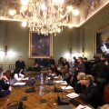 La Sala Congregazioni gremita di giornalisti e reporter