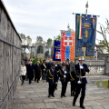 Il Gonfalone della Città apre il corteo al Cimitero Monumentale