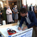 La firma del Patto di comunità