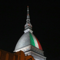 Il Tricolore sulla Mole Antonelliana per i 160 anni dell’Unità d’Italia