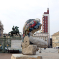 Fabio Viale "in between"
