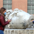Fabio Viale "in between"