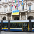 La bandiera dell'Ucraina a Palazzo Civico