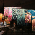 In scena! Luci e colori nei costumi di Caramba