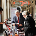 Torna “Portici di carta”, due chilometri di libreria e oltre 140 appuntamenti sotto i portici di Torino