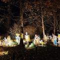 Il presepe di Emanuele Luzzati nella nuova cornice di piazza Don Pollarolo