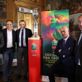 Le autorità con il trofeo delle Final Eight