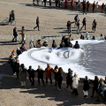 Performance collettiva JR a Torino, Piazza San Carlo