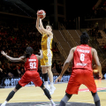 Il secondo quarto di finale: Varese - Pesaro