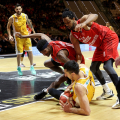 Il secondo quarto di finale: Varese - Pesaro