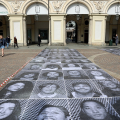 Inside Out, a Torino la performance pubblica di JR