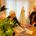 Il sottosegretario alla Cultura, Vittorio Sgarbi accompagnato dall'assessora Rosanna Purchia e dal Prefetto Raffaele Ruberto,in vista all’Archivio Moda del Liceo Artistico Passoni