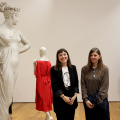 Lucy McKenzie e Lucrezia Calabrò Visconti curatrice della mostra