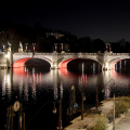 Torino omaggia Sinner. Ponte Umberto I si colora di arancione
