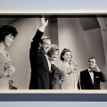 Mike Bongiorno e Giuliana Lojodice con Gigliola Cinquetti e Patricia Carli, Sanremo 1964. Foto di Sergio Cossu