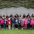Il sindaco Stefano Lo Russo con gli alunni della scuola Italo Calvino