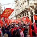 In migliaia al corteo per Mirafiori