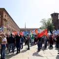 In migliaia al corteo per Mirafiori