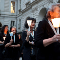 La processione transita davanti a Palazzo Civico