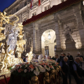 La processione transita davanti a Palazzo Civico