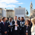 All’inaugurazione il ministro per le Infrastrutture e Vicepremier Matteo Salvini, l’assessore regionale alle Attività Produttive Andrea Tronzano, l’assessora alla Mobilità della Città di Torino Chiara Foglietta, il presidente della Camera di commercio Dario Gallina e il presidente del Salone Auto Torino Andrea Levy.