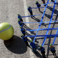 Con il flashmob “Finals in Frame” una gigantesca racchetta da tennis prende vita in piazza San Carlo