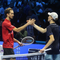 Sinner - Medvedev 6-3, 6-4