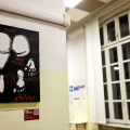 Rosso Indelebile: l’arte si fa portavoce contro la violenza di genere all’Anagrafe Centrale di Torino