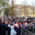 Torino, splende il Natale: il Presepe di Luzzati e il Teatrino di Natale animano Piazza Cavour