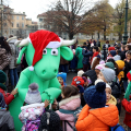 Torino, splende il Natale: il Presepe di Luzzati e il Teatrino di Natale animano Piazza Cavour
