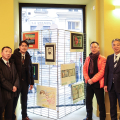 La visita alla mostra di disegni realizzati dai bambini di Nagoya allestita al  PIU - Punto Informativo Unificato della Città