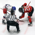 Un momento della finale di hockey femminile Repubblica Ceca - Canada