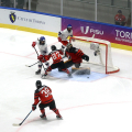 Un momento della finale di hockey femminile Repubblica Ceca - Canada