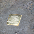 La pietra dedicata a Arturo Levi