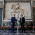 Il Sindaco Stefano Lo Russo e l'Assessore allo Sport Domenico Carretta con la Coppa LBA delle Final Eight di basket
