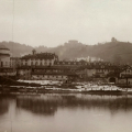 Mario Gabinio: Case riva destra del Po (presso il ponte in pietra). Torino, Borgo del Rubatto, veduta generale dalla sponda sinistra del fiume con la Chiesa della Gran Madre di Dio - 1900-01/02