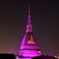 Sulla Mole Antonelliana la campagna ‘I AM/IO SONO’ per la parità di genere