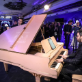 Il pianoforte rosa di Fred Buscaglione trova casa al Museo della Radio e della Televisione Rai di Torino