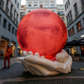 Marte in centro? Un’installazione svela un’avventura cosmica