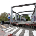 Il ponte Carpanini sollevato