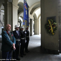 Un momento della commemorazione in piazza Palazzo di Città