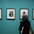 CAMERA celebra 10 anni con la grande mostra dedicata a Lee Miller