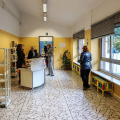 Libri, incontri e cultura: apre la biblioteca di via Negarville