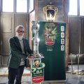 L'assessore Carretta con il trofeo della Frecciarossa Final Eight