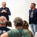 Il Sindaco Stefano Lo Russo sul palco insieme ad Alessandro Battaglia, presidente del comitato organizzatore di Torino EuroPride 2027