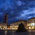 L'accensione del Farò in piazza Castello durante la vigilia di San Giovanni