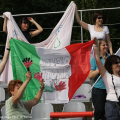 Le maestre della scuola Antonelli fanno il tifo dagli spalti