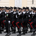 La cerimonia dell\'alzabandiera